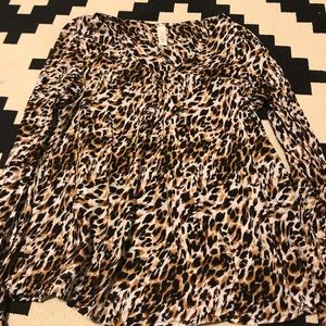 Leopard print top